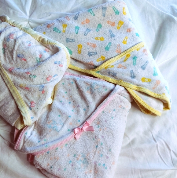 Vintage Three Hooded Bathing Towel Baby Wraps - Picture 3 of 3